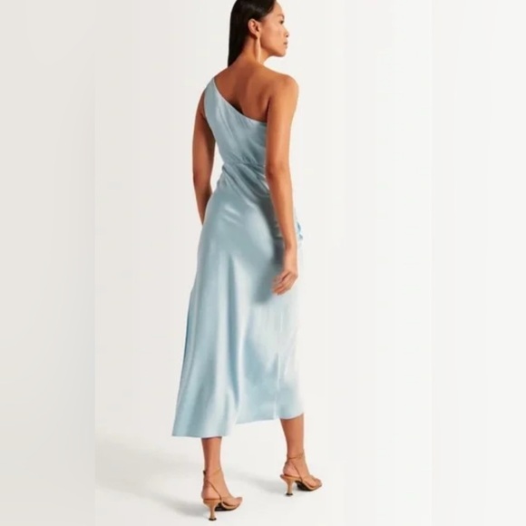Abercrombie & Fitch One Shoulder Knotted Satin Midi Dress in light blue Sz L - Picture 2 of 11